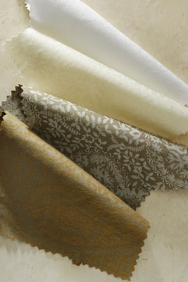 Anna Sova’s decadent silk satin jacquard bedding, with paisley deisgn patterns, is tinted with high-quality, eco-safe, azo-free dyes and finished without formaldehyde.